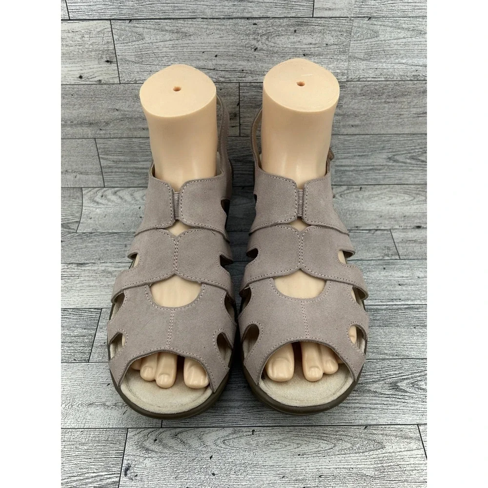 Skechers Rumblers Women Sz 9.5 Taupe Suede Memory Foam Wedge Slingback Sandals